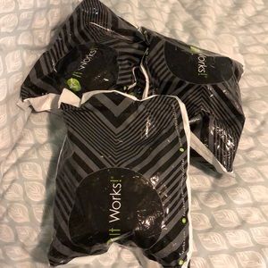 3 brand new tubs of this! Priced individually.